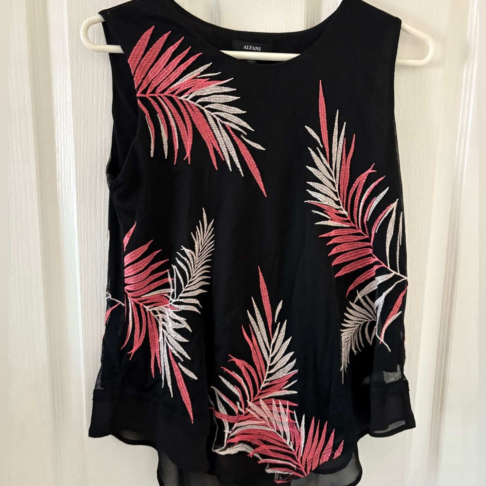 Alfani XS Pink Palm Top